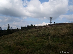 Depuis 1950 le sommet est équipé d'un radar de guet puis de télécommunications, il dépend de la base aérienne de Luxeuil